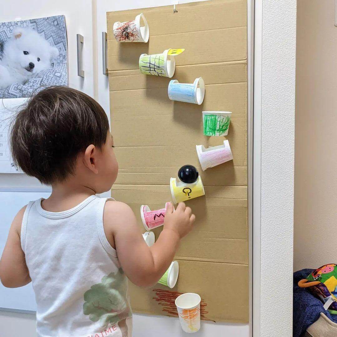 ただの紙コップ、段ボール、お菓子の空き箱…でこんなに遊び倒せる！知って損ナシのアイデア5連発