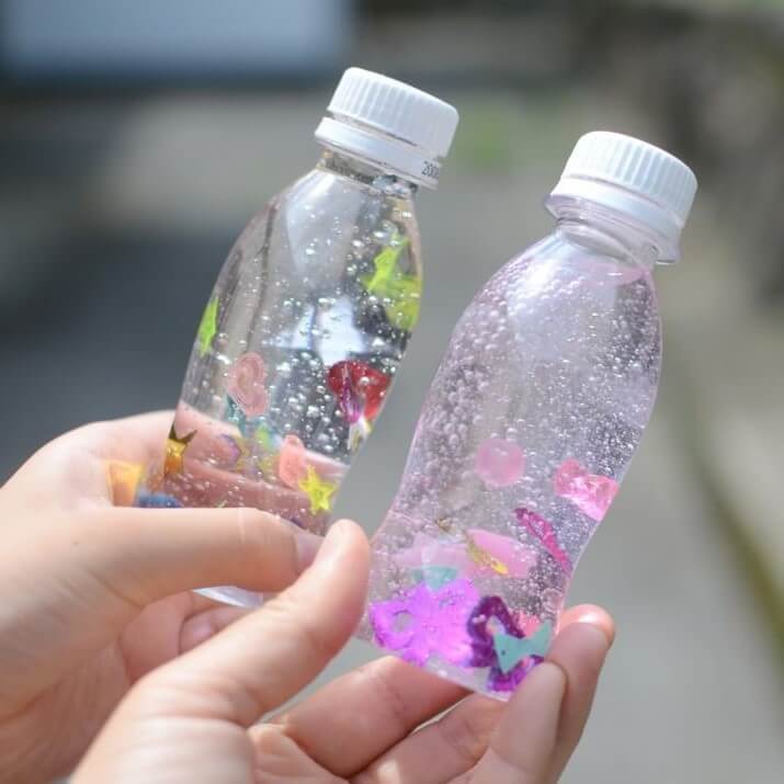 【心が落ち着くと大人気】「センサリーボトル」子どもの持ちやすさ優先なら「R-1」の空きボトルが大正解！