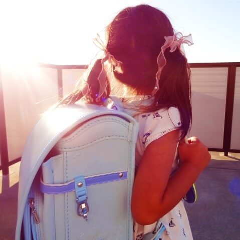 夏休み明け…でも暑すぎる子どもの登下校！熱中症対策に準備したい「子どもの日傘」5選