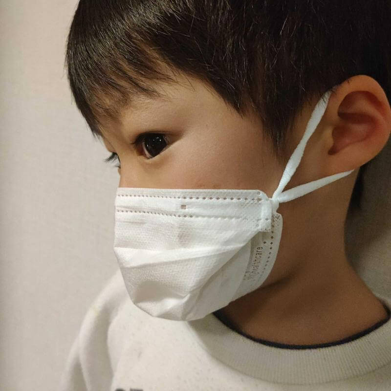 【いざというとき役立つ】子ども用マスクを忘れても焦らずOK！大人用マスクを子ども用に変える”ミラクルアレンジ術”