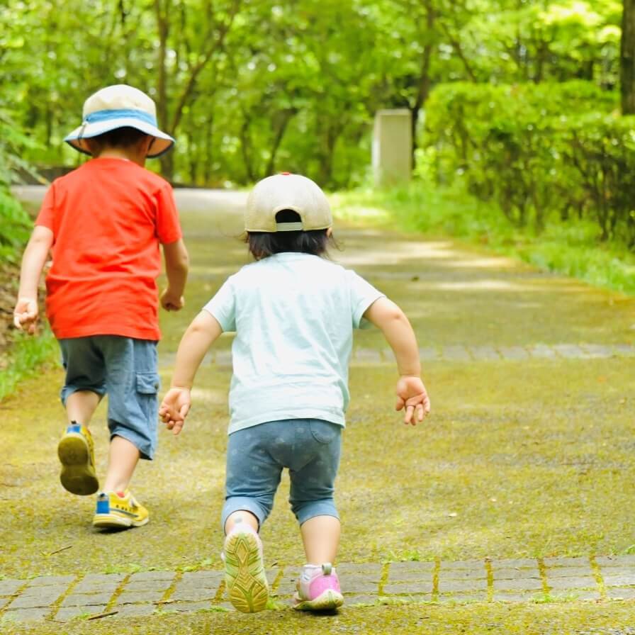 モンテッソーリ教師がわが子の声かけに使うテクニックとは？3児のママも「すごい…！」と震えた子育てに役立つワークブック