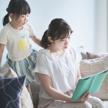 育児本おすすめランキング30選！ママライターが読んで役立った子育て本を本音レビュー！幼児～小学生親が必読の1冊は？